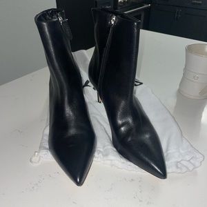 Schutz Nikki bootie - leather zip up boots Worn for 10 mins